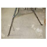 Ridgid Tristand No. 450 1/8 to 5 53"Lx48"Wx35"H