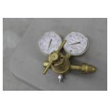 Lot of (2) Compressed Gas Regulator Gauge Set  with Smith Oxygen Gas H1710A-540 3000psi, Weldmark SR4?