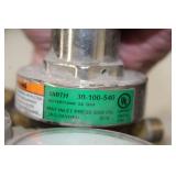 Lot of (2) Smith Compressed Gas Regulator Gauge Set  with Acetylene Gas H1944F-200 400psi, Oxygen Gas 30-100-540 3000psi