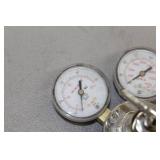 Lot of (2) Smith Compressed Gas Regulator Gauge Set  with Inert Gas 30-450-580 3000psi, Inert Gas 31-50-580 3000psi