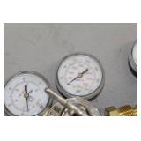 Lot of (2) Smith Compressed Gas Regulator Gauge Set  with Inert Gas 30-450-580 3000psi, Inert Gas 31-50-580 3000psi