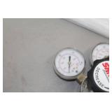 Lot of (2) Smith Compressed Gas Regulator Gauge Set  with Inert Gas 30-450-580 3000psi, Inert Gas 31-50-580 3000psi