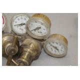Lot of (2) Compressed Gas Regulator Gauge Set  with 4000psi, 400psi