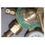 Lot of (2) Compressed Gas Regulator Gauge Set  with Smith 4000psi, Flametech Ozygen Gas VWOR-22 4000psi