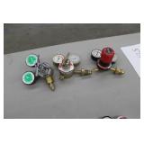 Lot of (3) Compressed Gas Regulator Gauge Set  with Victor Acetylene Gas G250-15-510 350psi, Smith Acetylene Gas H1721C-510 400psi, 4000psi