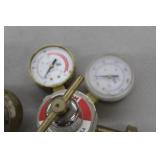 Lot of (3) Compressed Gas Regulator Gauge Set  with Victor Acetylene Gas G250-15-510 350psi, Smith Acetylene Gas H1721C-510 400psi, 4000psi