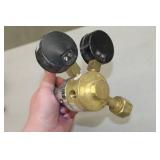 Lot of (3) Compressed Gas Regulator Gauge Set  with Victor Acetylene Gas G250-15-510 350psi, Smith Acetylene Gas H1721C-510 400psi, 4000psi