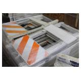 Lot of (12) Construction Reflector Sign (on pallet)