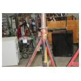 Lot of (4) Pipe Stand V-head 24" Base