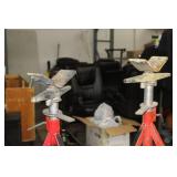 Lot of (4) Pipe Stand V-head 24" Base