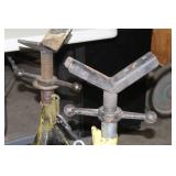 Lot of (2) Sumner Pipe Stand V-head