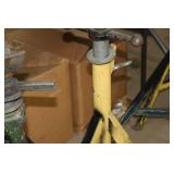 Lot of (2) Sumner Pipe Stand V-head