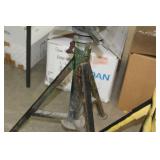 Lot of (2) Sumner Pipe Stand V-head
