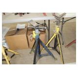 Lot of (2) Sumner Pipe Stand V-head