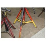 Lot of (2) Sumner Pipe Stand V-head