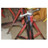 Lot of (2) Sumner Pipe Stand V-head