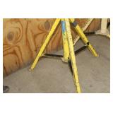 Lot of (2) Sumner Pipe Stand V-head