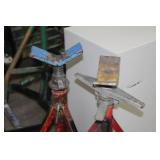 Lot of (2) Ridgid Pipe Stand V-head