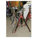 Lot of (2) Ridgid Pipe Stand V-head