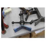 Lot of (3) Sumner V-head Pipe Stand Head Assembly