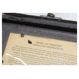 Vintage 1943 Vibrotest U.S. Navy Type CV Megohm Meter 100Megohms-600V 218  with Case