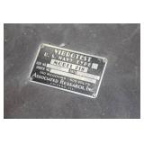 Vintage 1943 Vibrotest U.S. Navy Type CV Megohm Meter 100Megohms-600V 218  with Case
