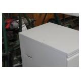 Metal File Cabinet 3-drawer White