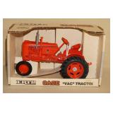 1988 Ertl Case "Vac" Die Cast Tractor - 1/16 Scale