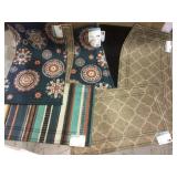 Quatrefoil Midnight 18 in x 30 in Door Mat by TrafficMaster Customer Returns See Pictures