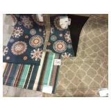 Quatrefoil Midnight 18 in x 30 in Door Mat by TrafficMaster Customer Returns See Pictures