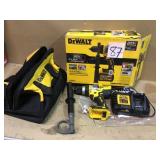 20-Volt MAX Cordless Brushless 1/2 in. Hammer Drill/Driver with FLEXVOLT ADVANTAGE with (1) FLEXVOLT 6.0Ah Battery by DEWALT Customer Returns See Pictures