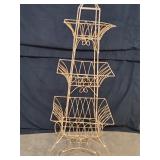 New Recycled Metal Garden 3 Tier Trellis Planter
