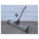 30" Jumbo Magnetic Sweeper