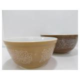 Pair Matching Vintage PYREX Nesting/Mixing Bowls