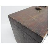 Antique Dovetailed Wood Carpenters Tool Chest