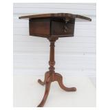 Vintage Pennsylvania House Small Tilt-Top Side Table w/Drawer
