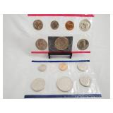 1981 U S Mint Uncirculated Philadelphia & Denver Mint Sets