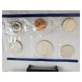 1981 U S Mint Uncirculated Philadelphia & Denver Mint Sets