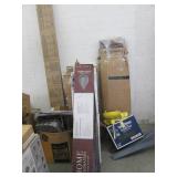 Lot of Assorted Unclaimed Items (ar...