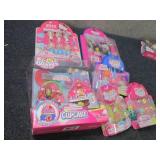 6 Squinkies Toys...