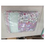 elizibeth quilt FQ/LAV...