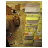 14 packages of traffic master annis...