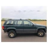 1993 Jeep Grand Cherokee Laredo - 4x4