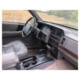1993 Jeep Grand Cherokee Laredo - 4x4