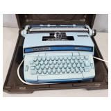 Vintage Smith Corona Typewriter in Case