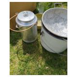 Collection of Kitchen Items