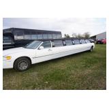 1999 Lincoln Town Car Stretch Limousine