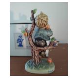 1974 Hummel Goebel Stiller Geniber An Apple A Day Figurine