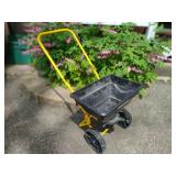 Yardworks Spreader