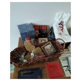 Collection of Home Décor and Linens